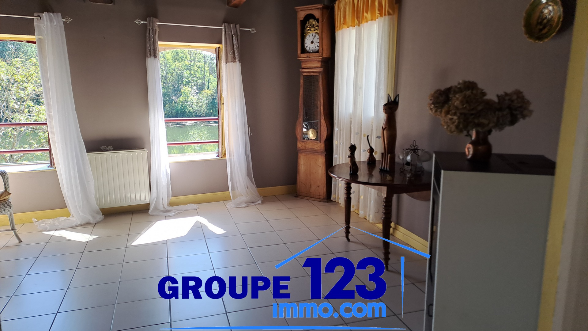 Maison 4 pièces - 93m² - LAROCHE ST CYDROINE