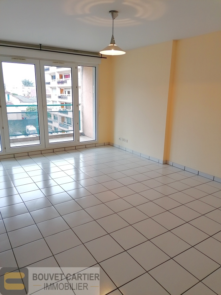 Appartement 3 pièces - 79m² - GAILLARD