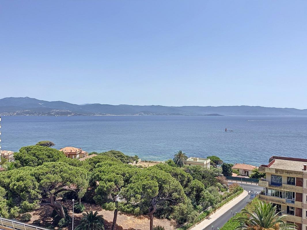 Appartement 1 pièce - Meublé  - 42m² - AJACCIO