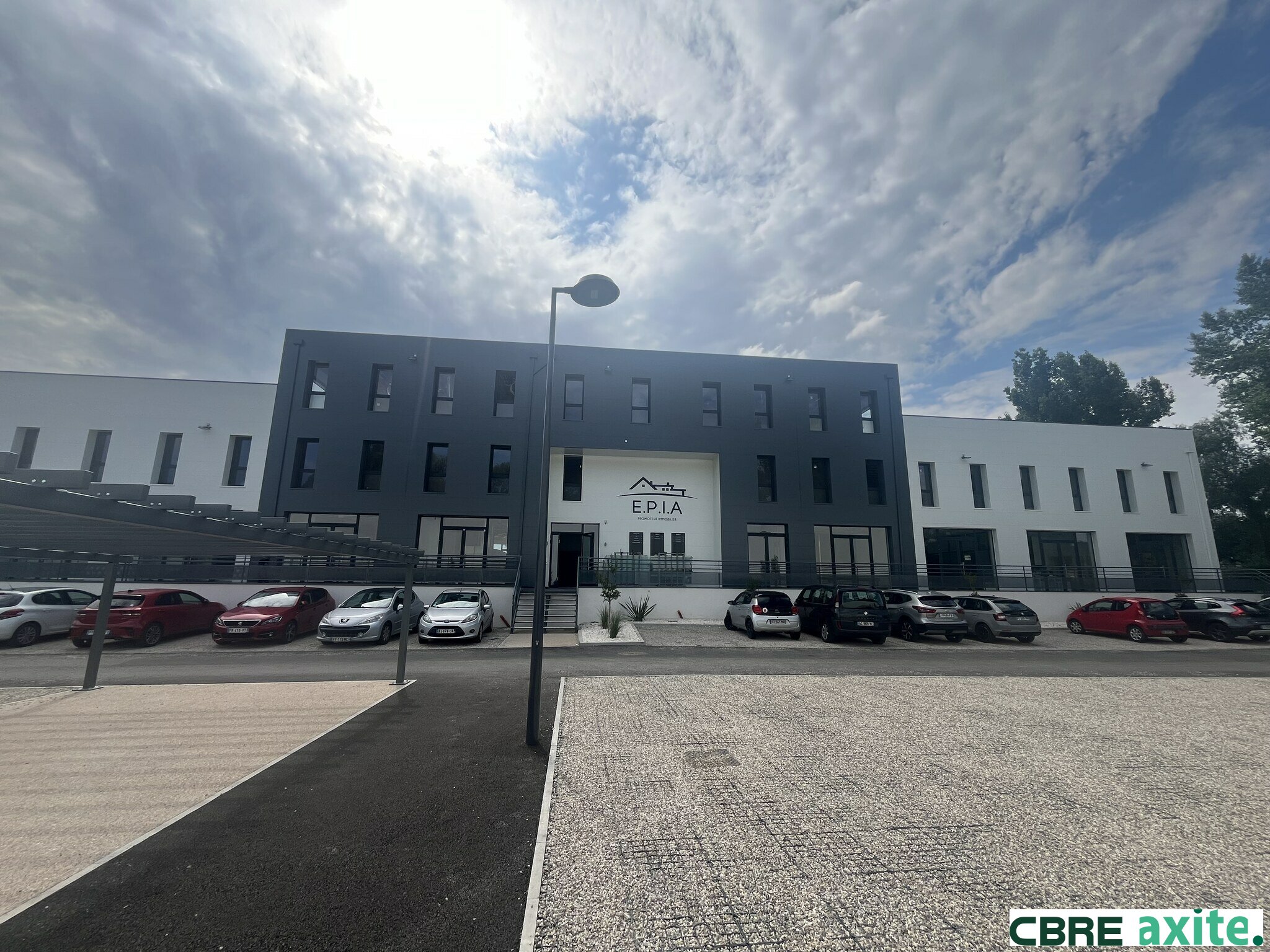 Local Professionnel  - 28m² - BOURGOIN JALLIEU