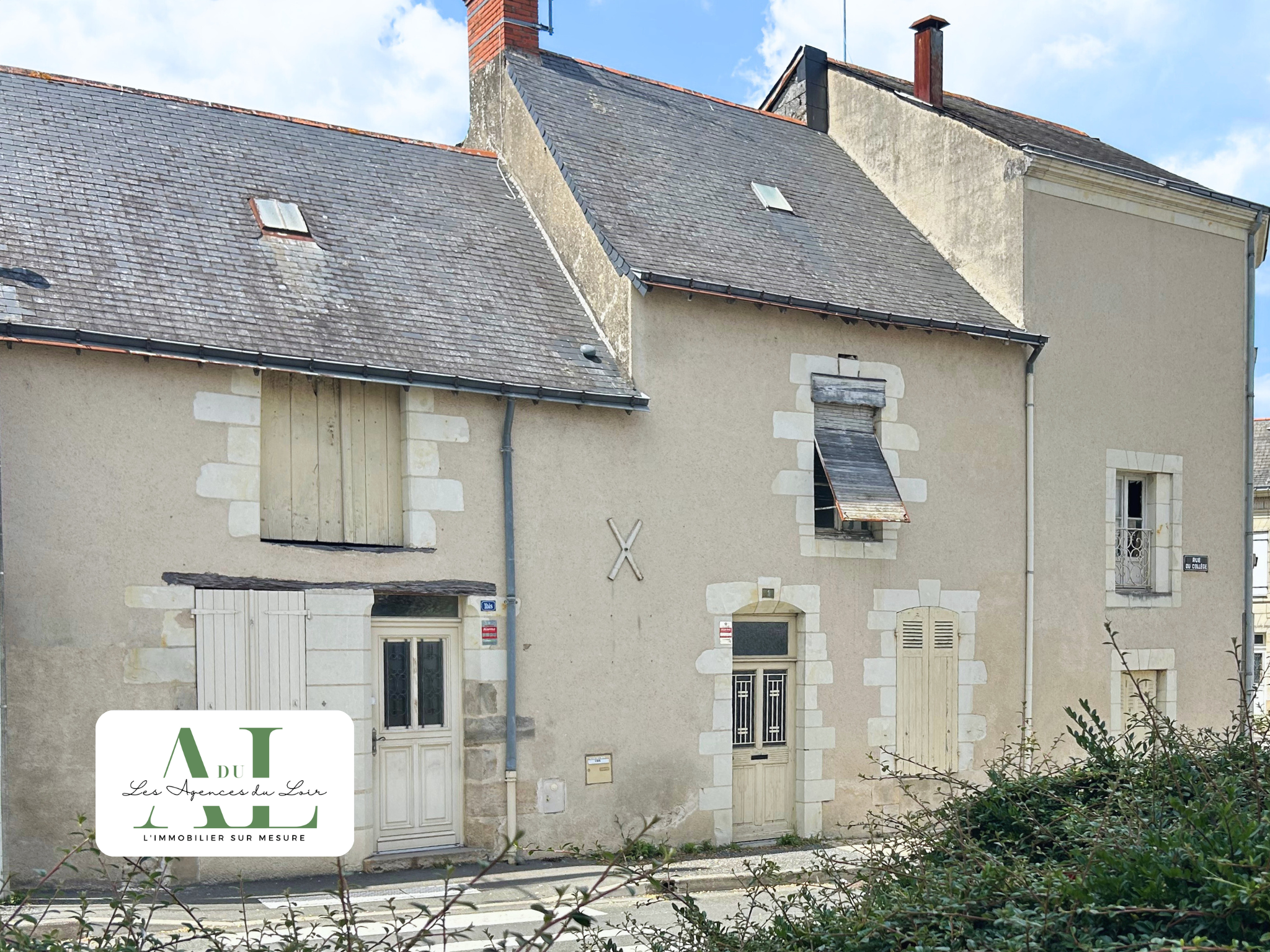 Immeuble  - 228m² - BAUGE EN ANJOU