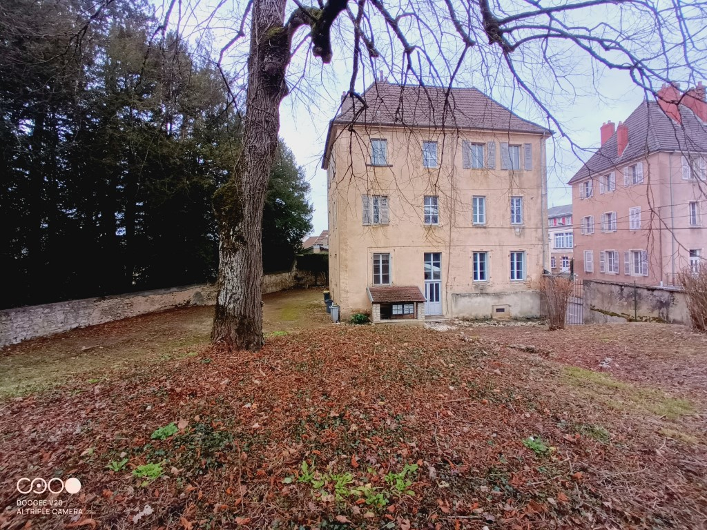 Maison 1 pièce - 500m²