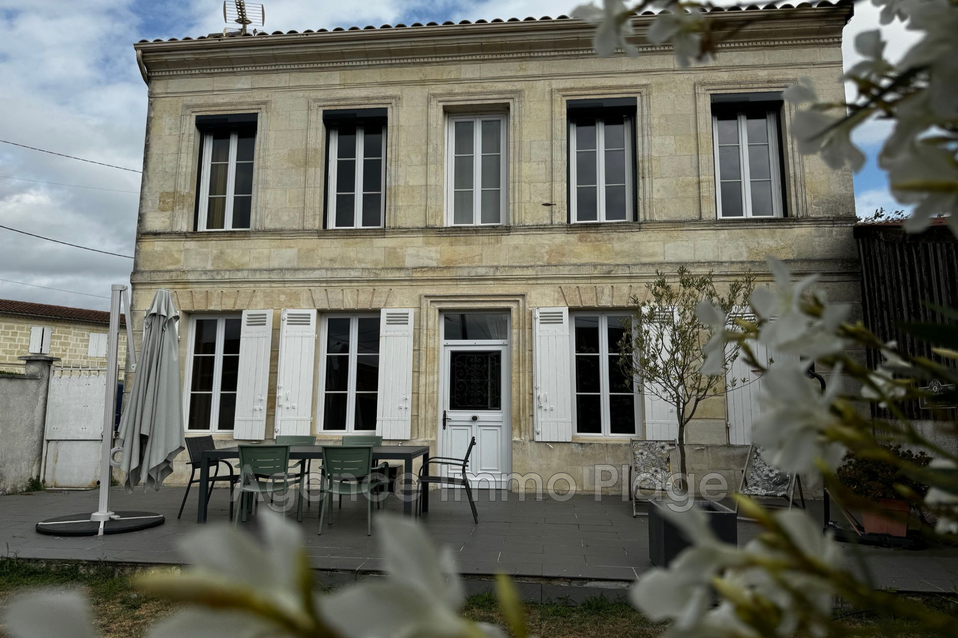 Maison 5 pièces - 215m² - PAUILLAC