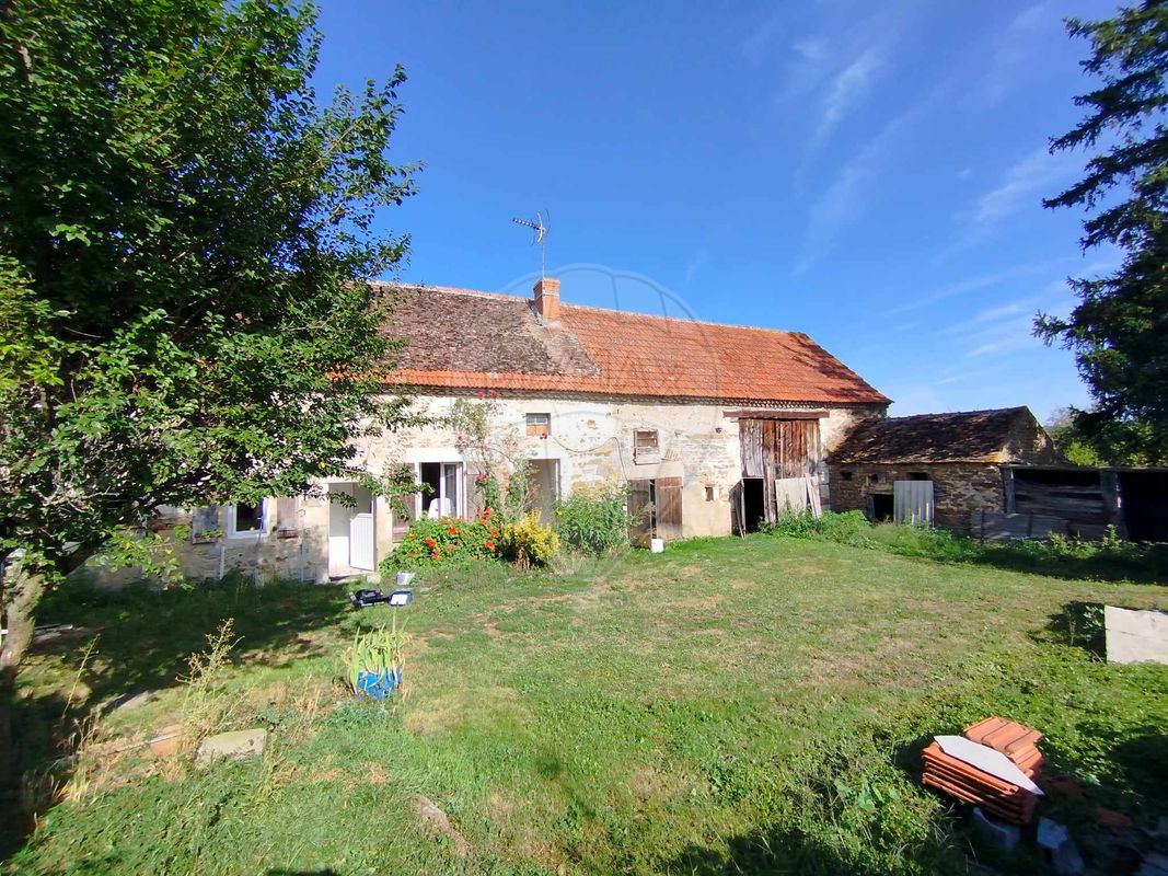 Maison 3 pièces - ST QUINTIN SUR SIOULE