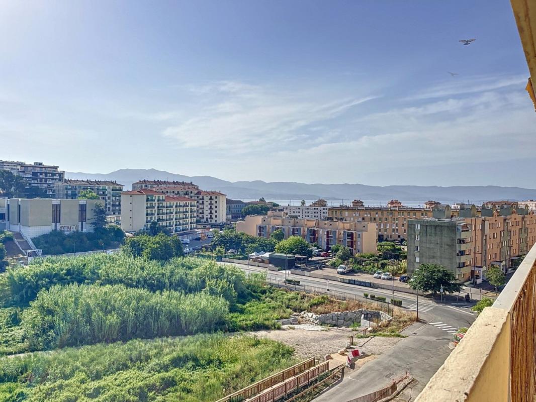 Appartement 3 pièces - 85m² - AJACCIO