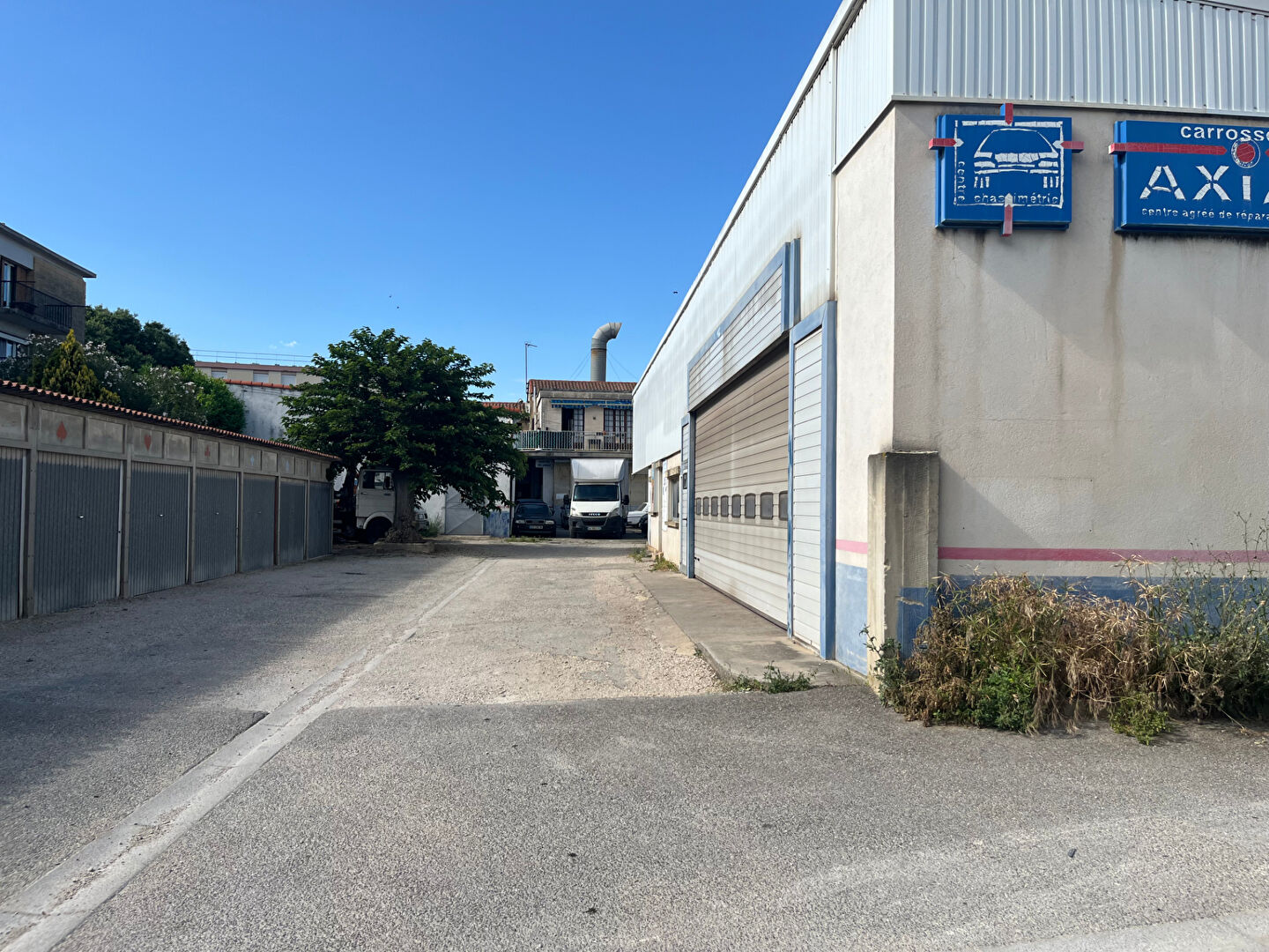 Local industriel  - 870m²