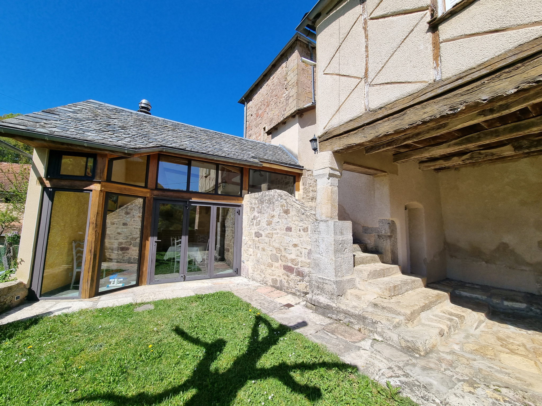 Maison 7 pièces - 140m² - ST GENIEZ D OLT ET D AUBRAC