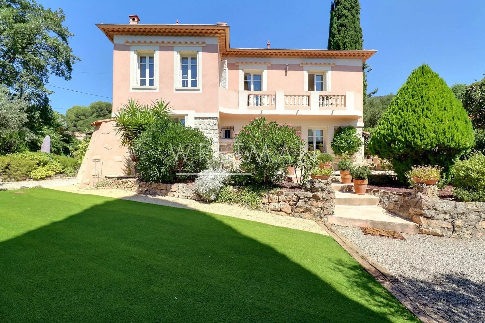 Maison 7 pièces - 163m² - DRAGUIGNAN