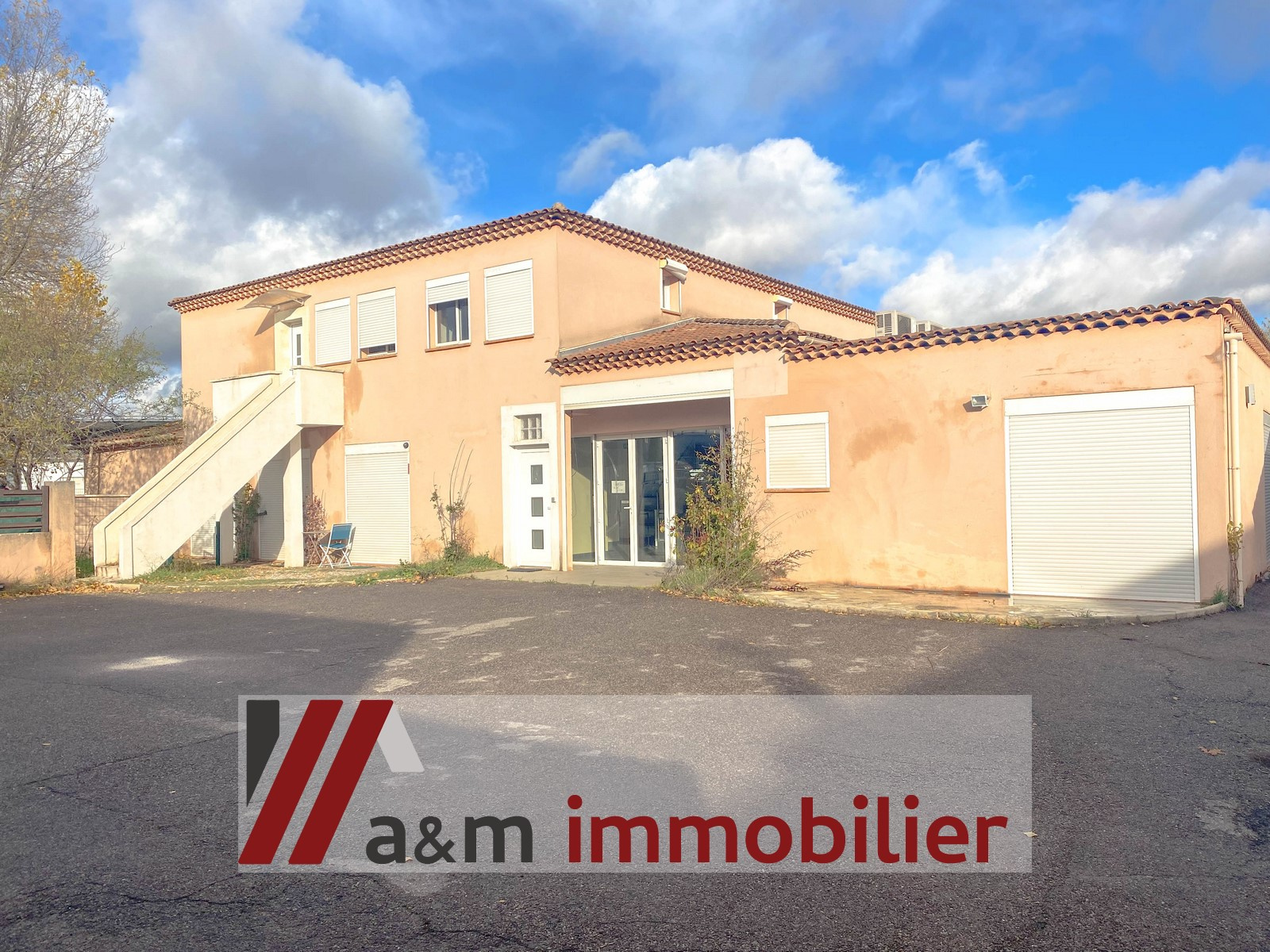 Local Professionnel  - 61m² - GARDANNE