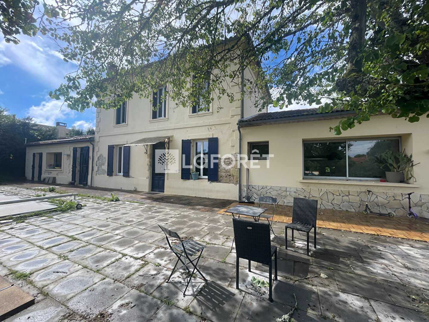 Maison 10 pièces - 265m²