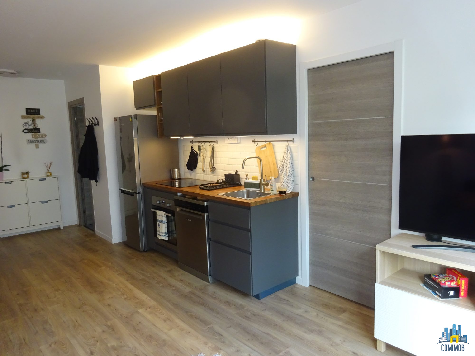 Appartement 2 pièces - 42m² - COURBEVOIE