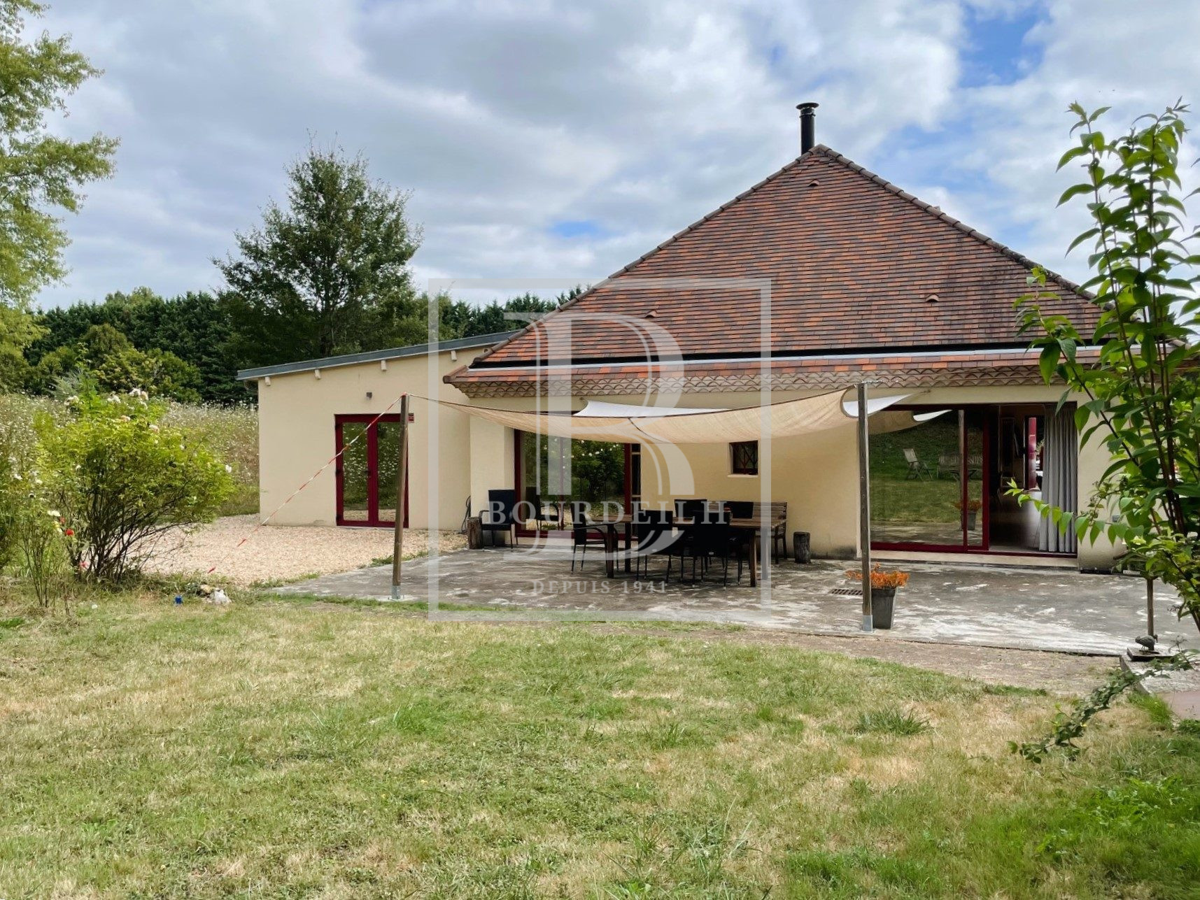 Maison 5 pièces - 180m² - CORGNAC SUR L ISLE