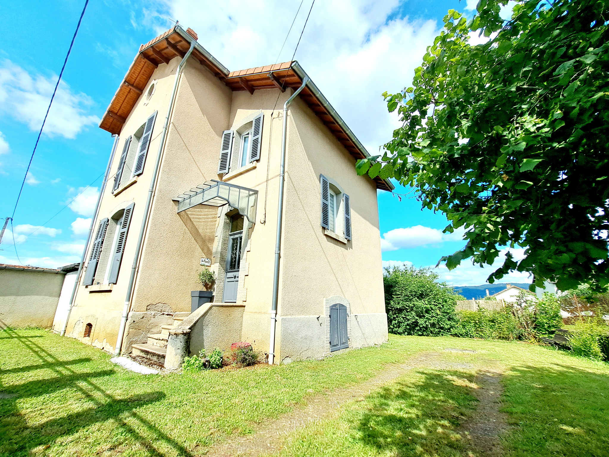 Maison 4 pièces - 90m² - ARLANC