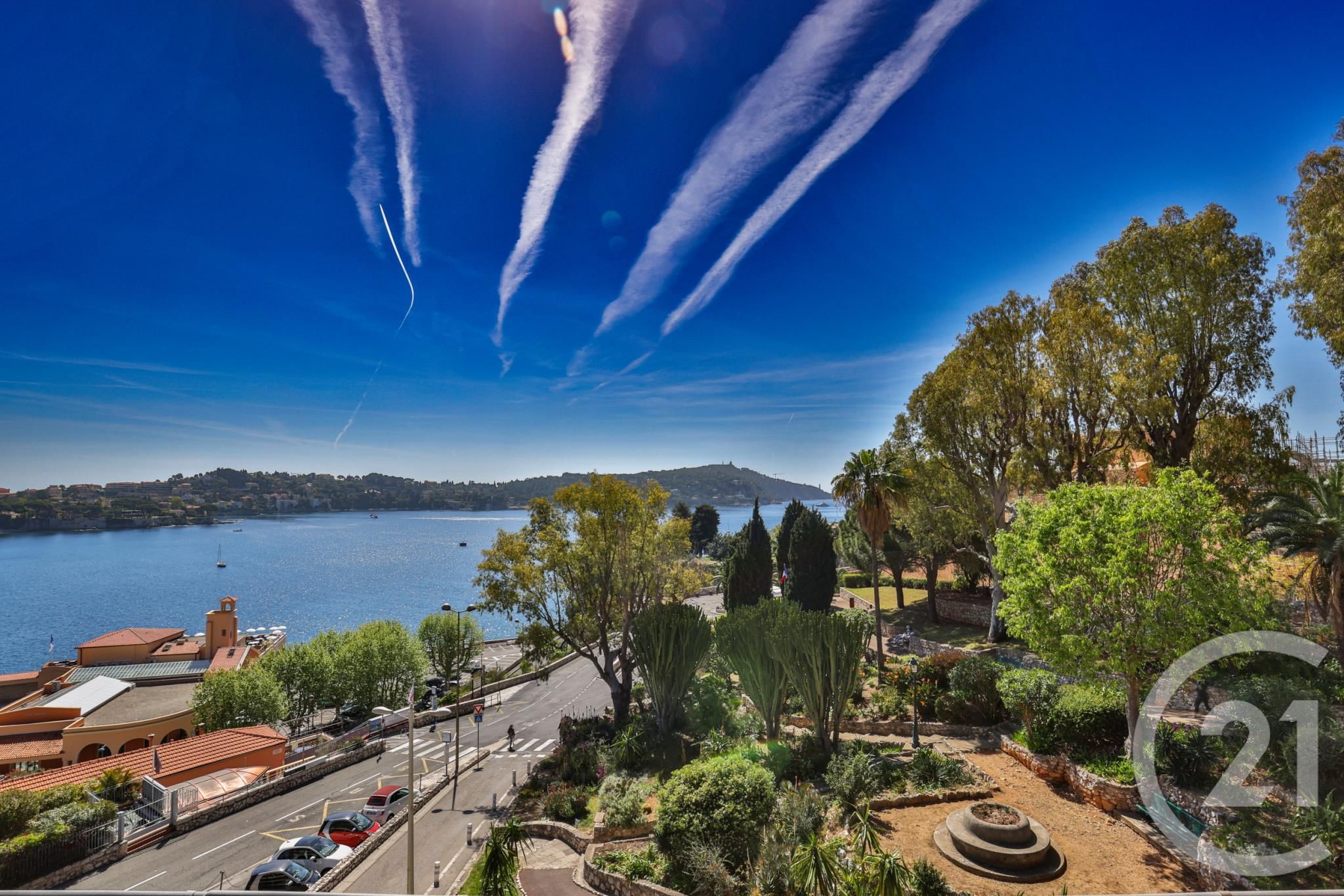 Appartement 6 pièces - 137m² - VILLEFRANCHE SUR MER