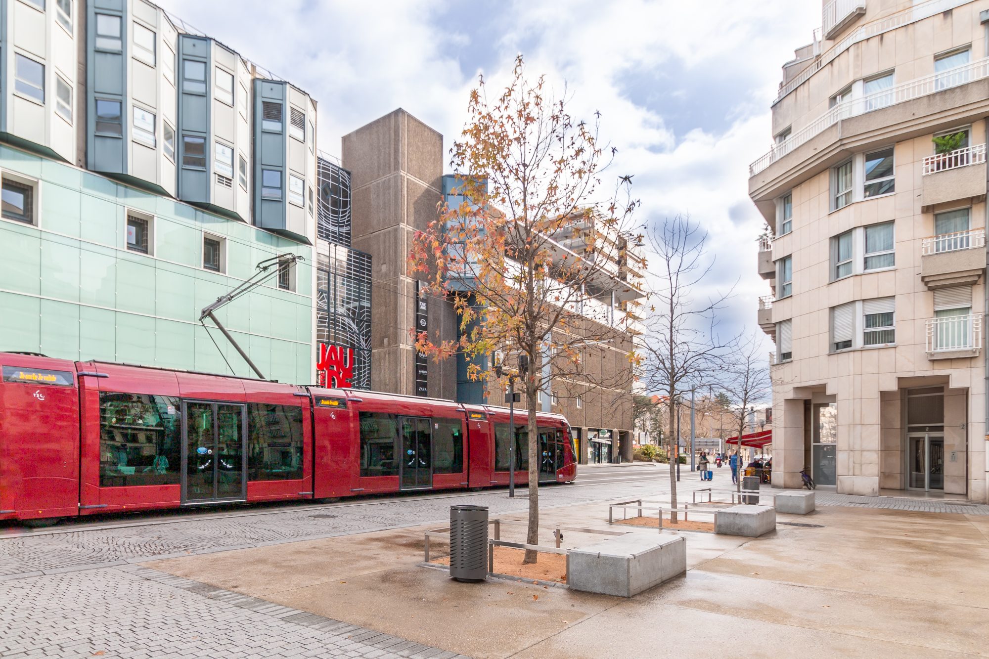 Appartement 3 pièces - 77m² - CLERMONT FERRAND