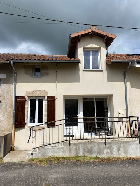 Maison 4 pièces - 74m² - ST JUNIEN