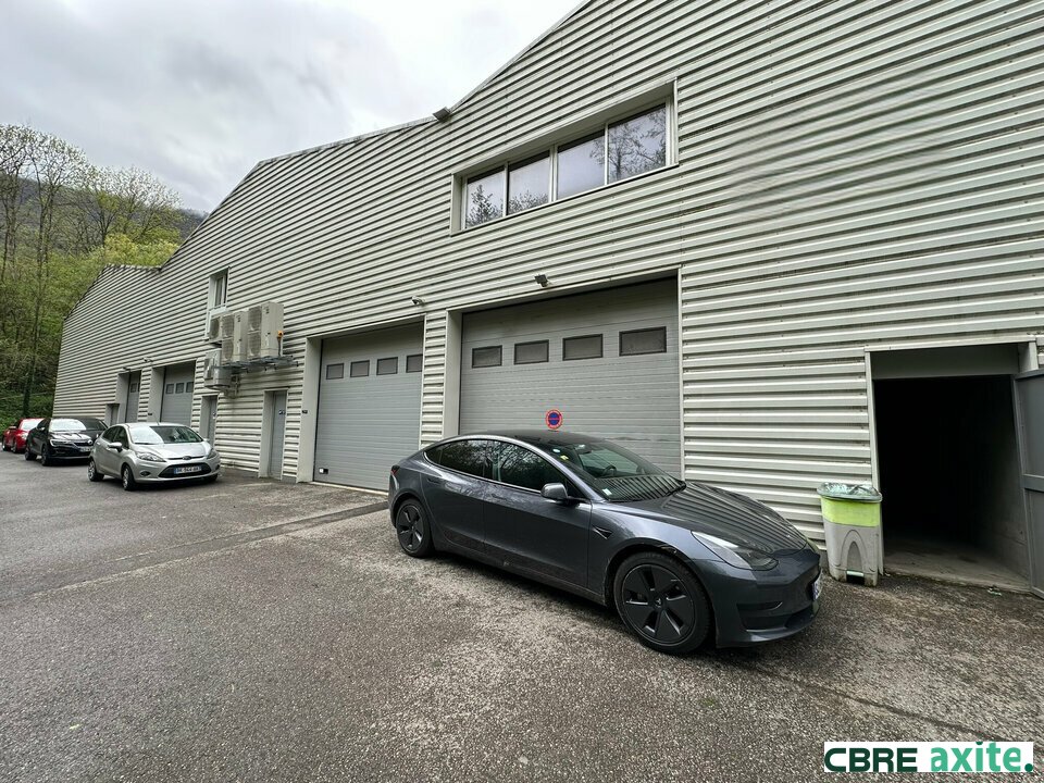 Local industriel  - 216m² - LE BOURGET DU LAC