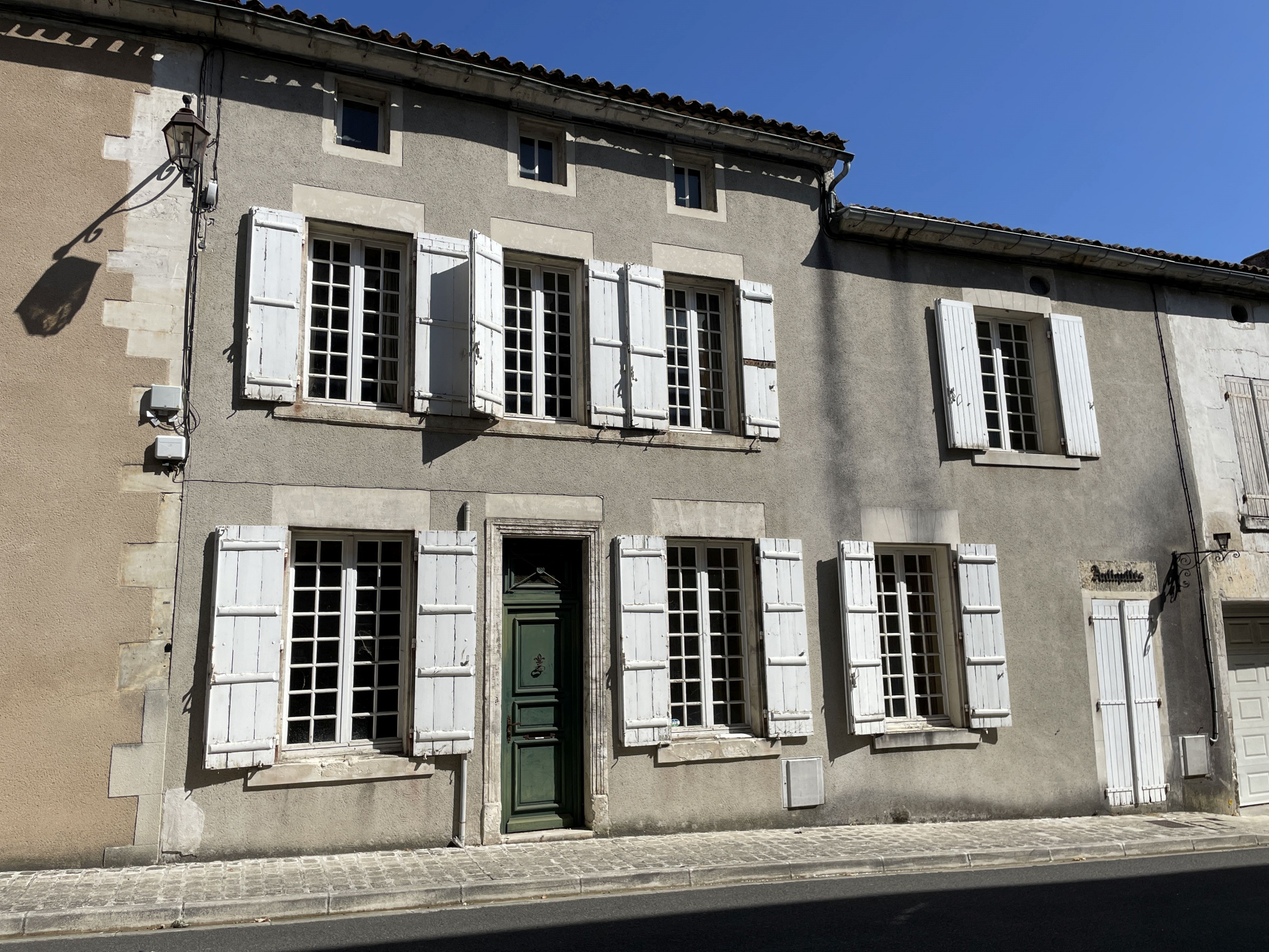 Maison 6 pièces - 159m² - BARBEZIEUX ST HILAIRE