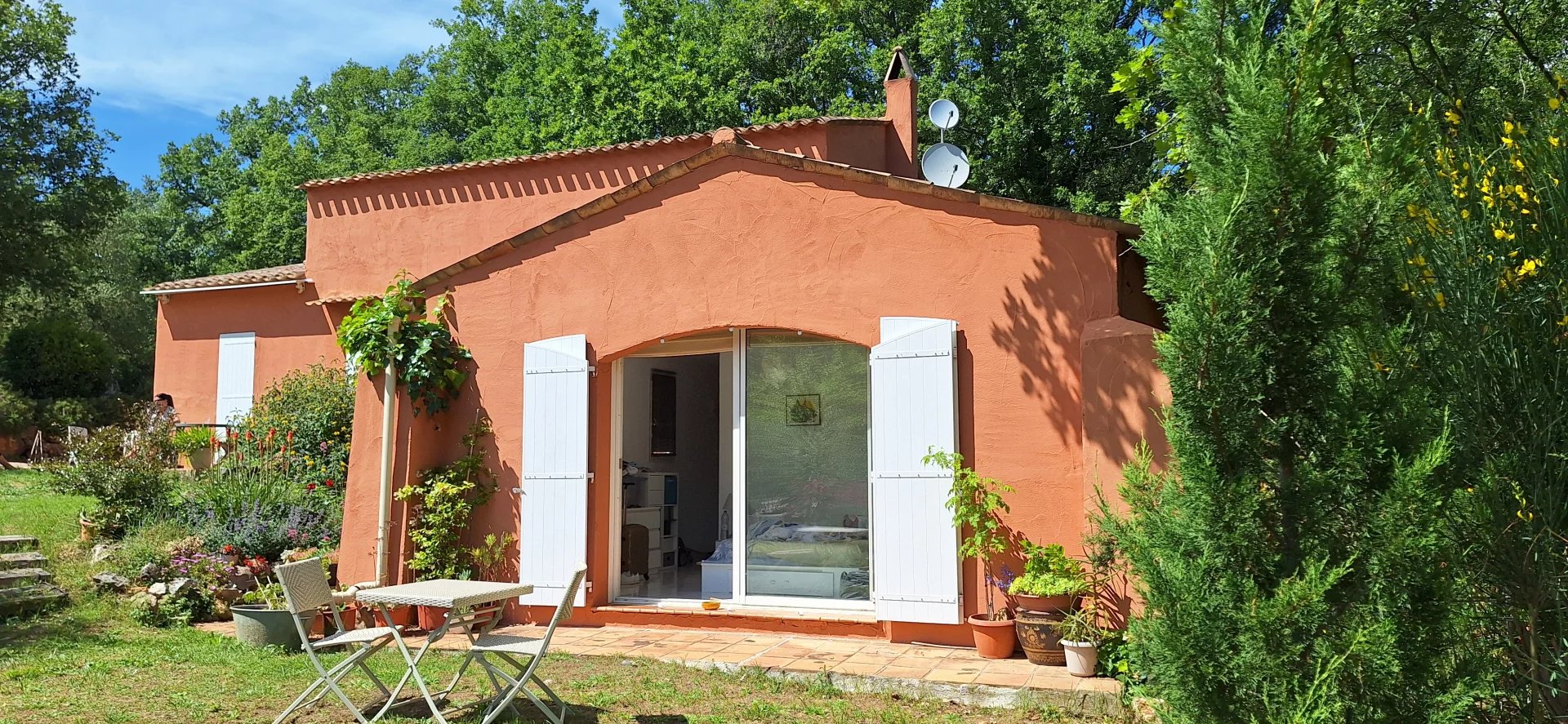 Maison 3 pièces - 117m² - ST CEZAIRE SUR SIAGNE