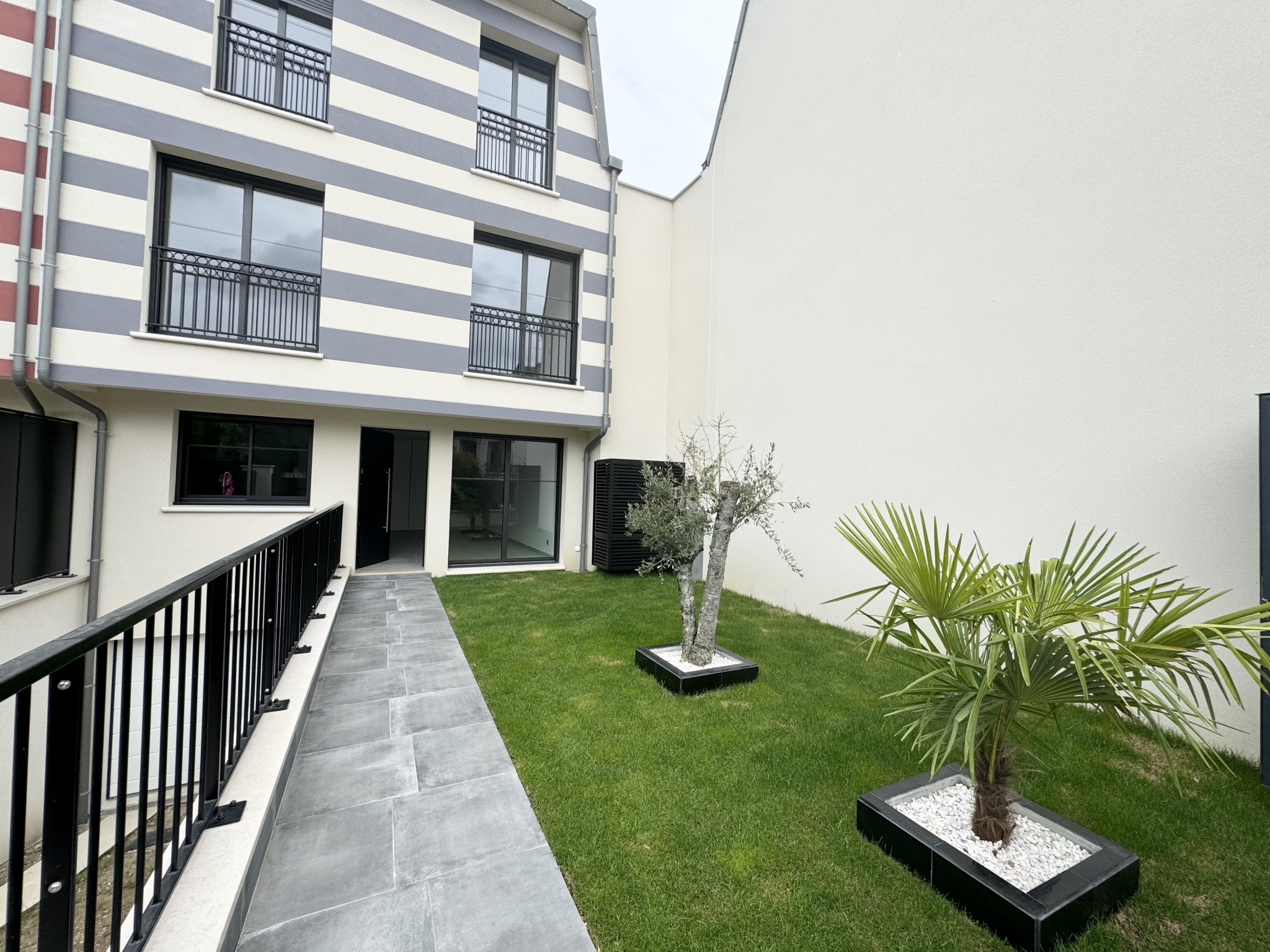 Maison 5 pièces - 118m² - JOINVILLE LE PONT