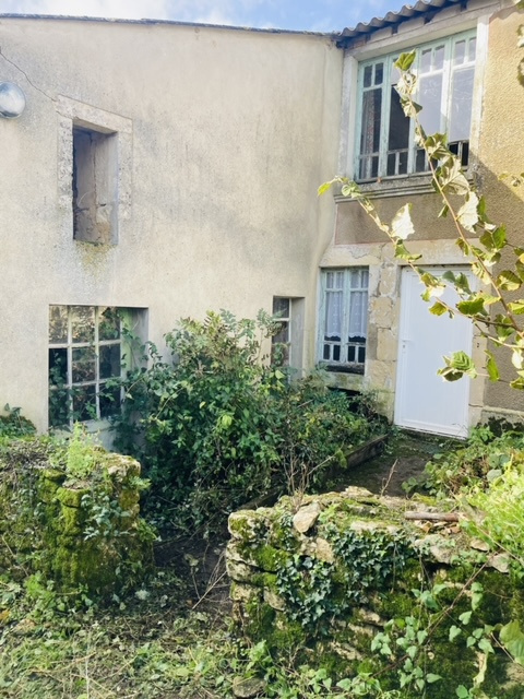 Maison 3 pièces - 90m² - ST GEORGES DE NOISNE