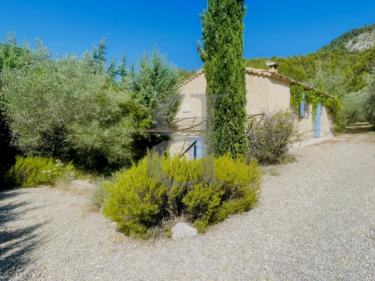 Maison 2 pièces - 73m² - BUIS LES BARONNIES