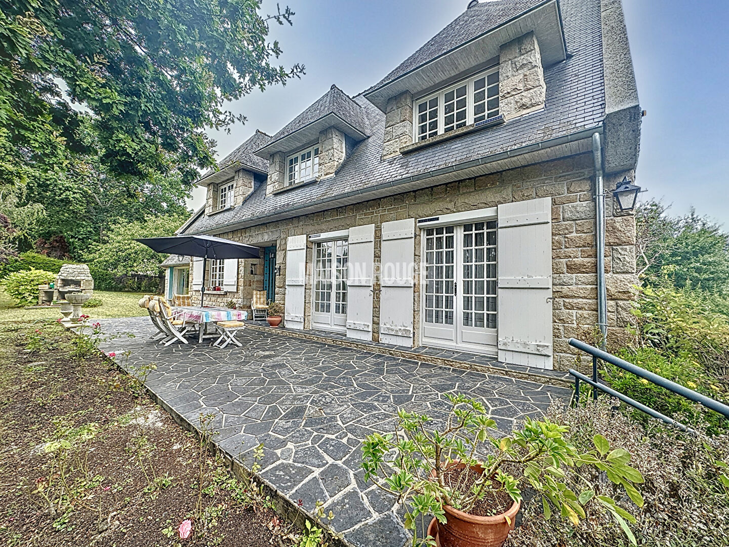 Maison 7 pièces - 230m²