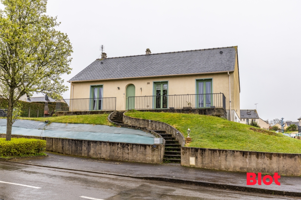 Maison 4 pièces - 99m² - FOUGERES