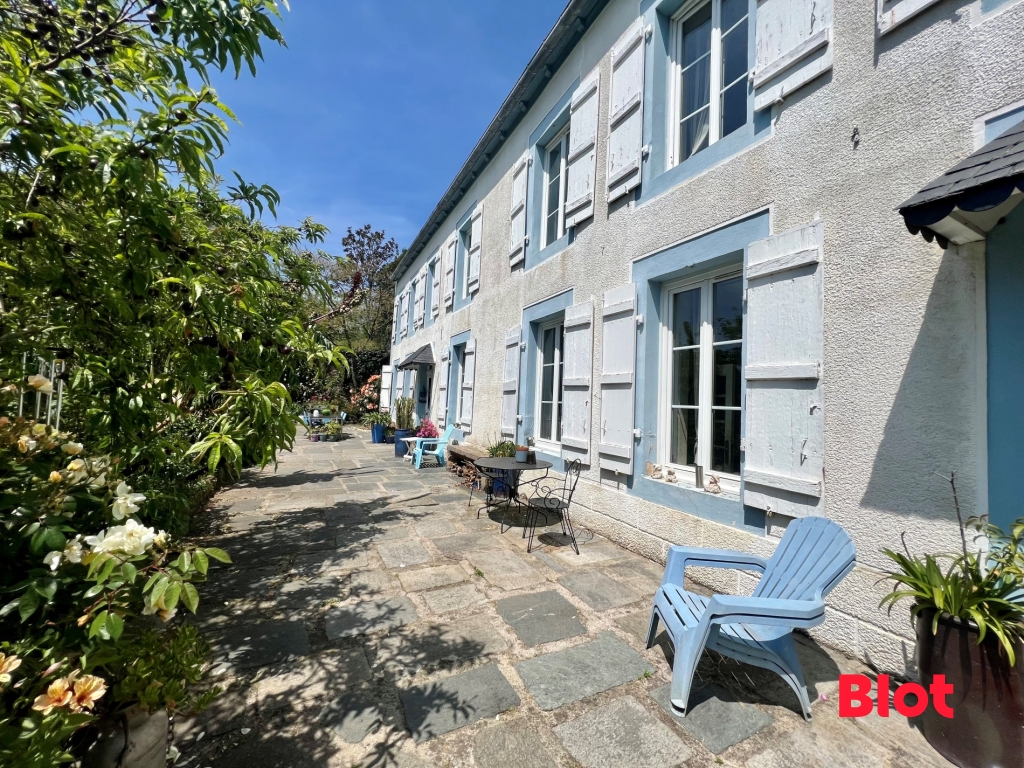 Maison 9 pièces - 327m² - ST MALO