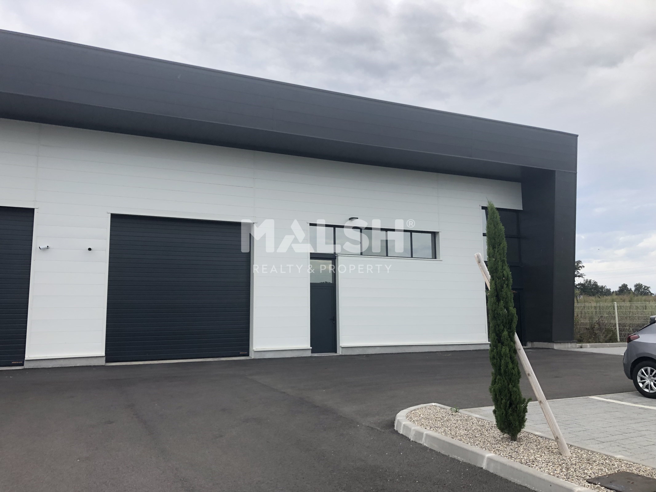 Local industriel  - 516m²