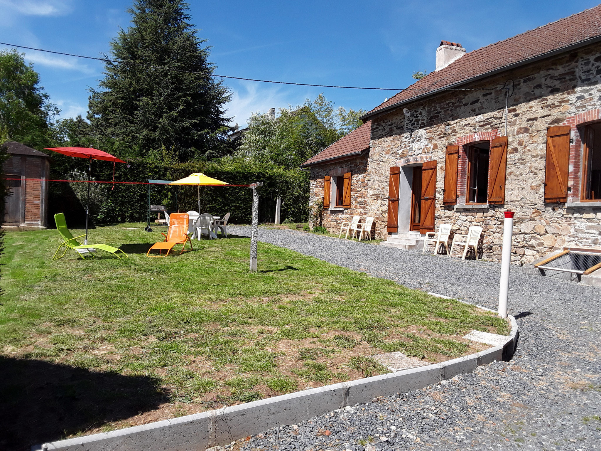 Maison 4 pièces - 78m² - ST YRIEIX LA PERCHE