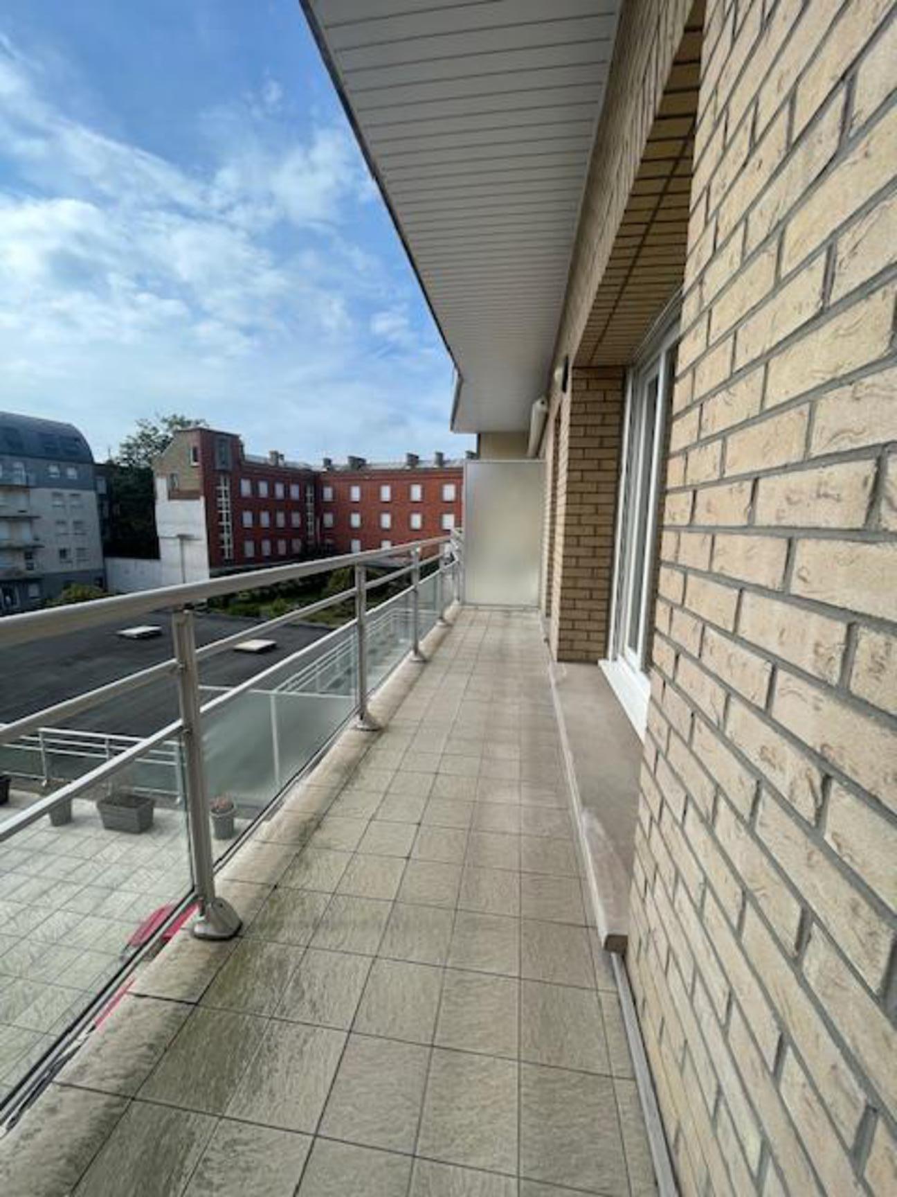 Appartement 3 pièces - 91m² - DUNKERQUE