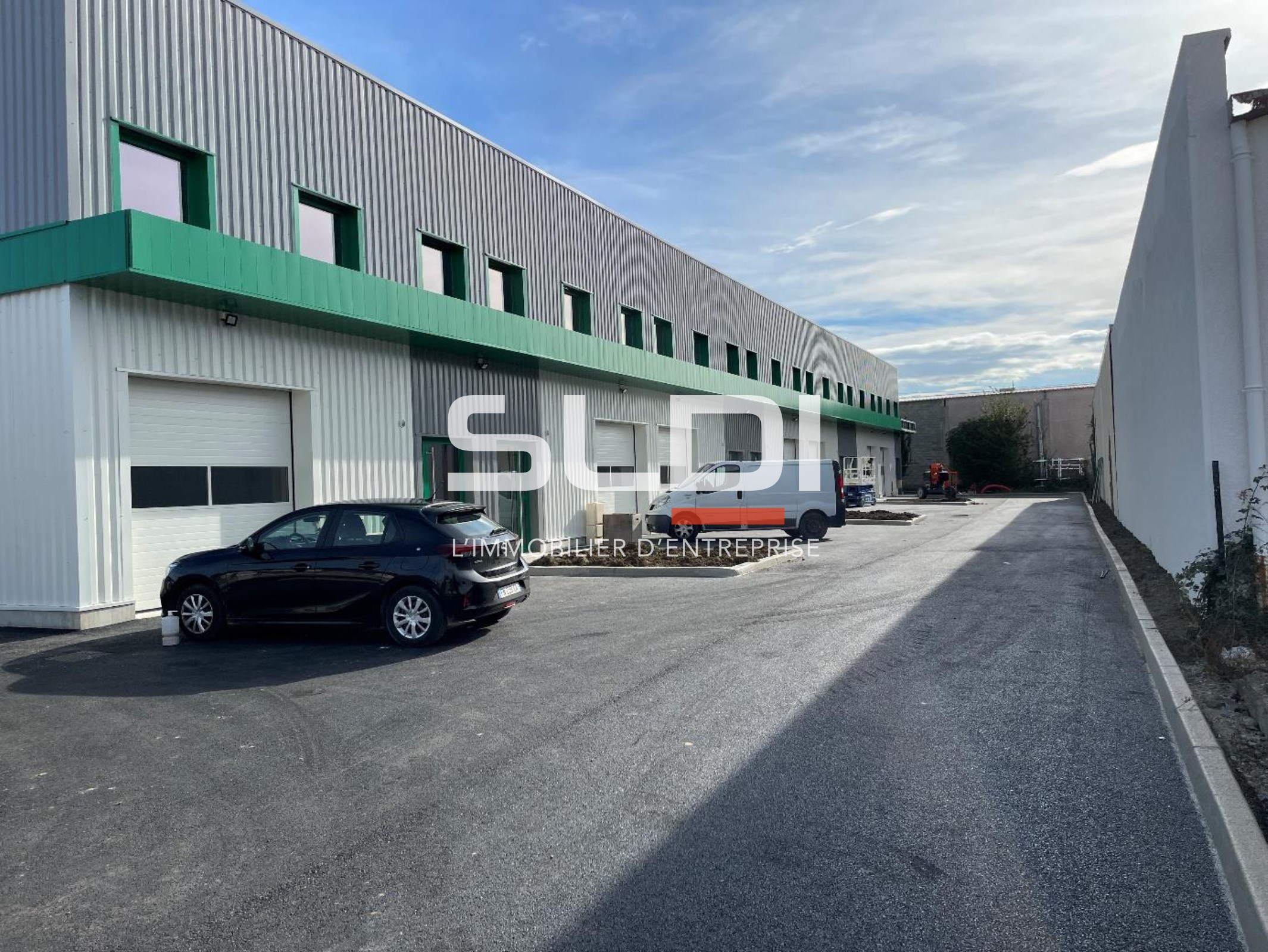 Local industriel  - 154m² - MIONS