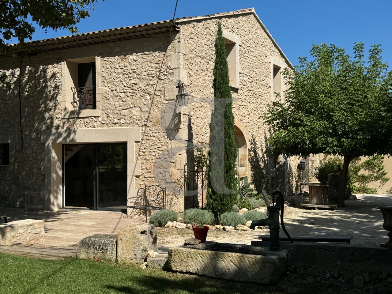 Maison 5 pièces - 172m² - EYGALIERES