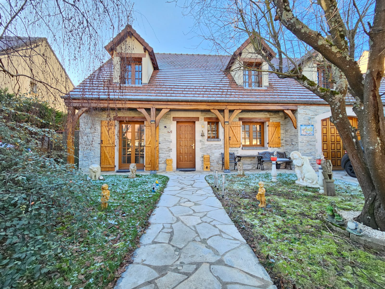 Maison 6 pièces - 128m² - STE GENEVIEVE DES BOIS