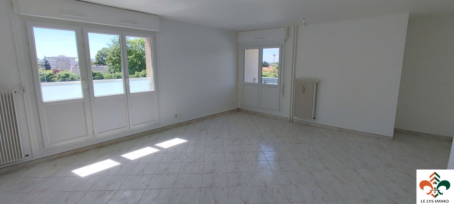 Appartement 5 pièces - 89m² - ST MEMMIE