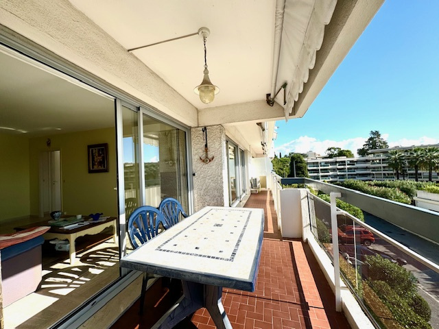 Appartement 2 pièces - 53m² - LE GOLFE JUAN