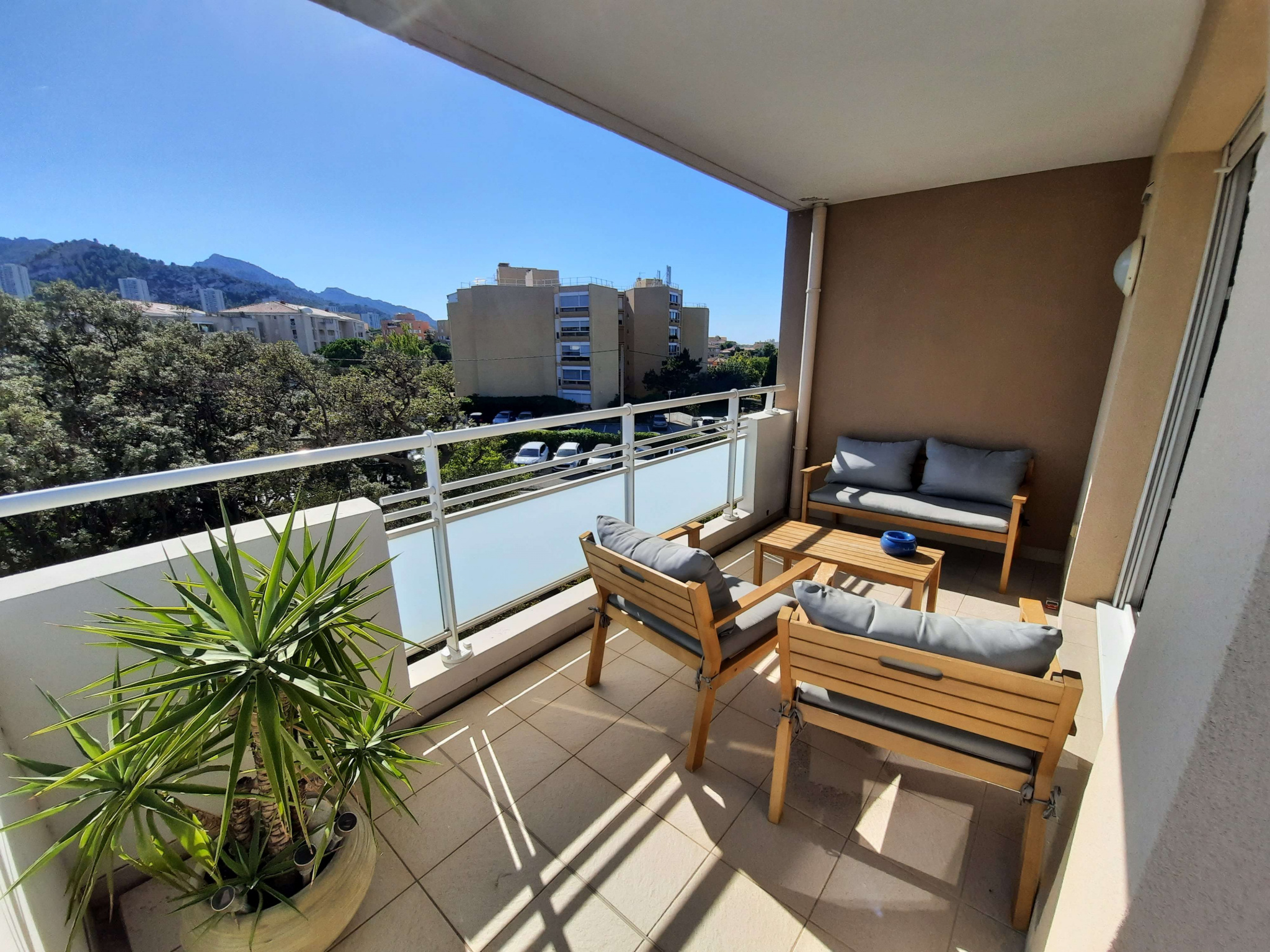 Appartement 2 pièces - 42m² - MARSEILLE  - 9ème