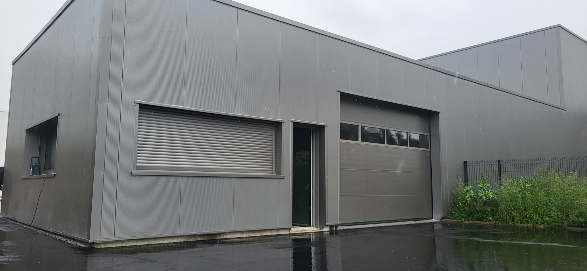 Local industriel  - 130m² - VANNES