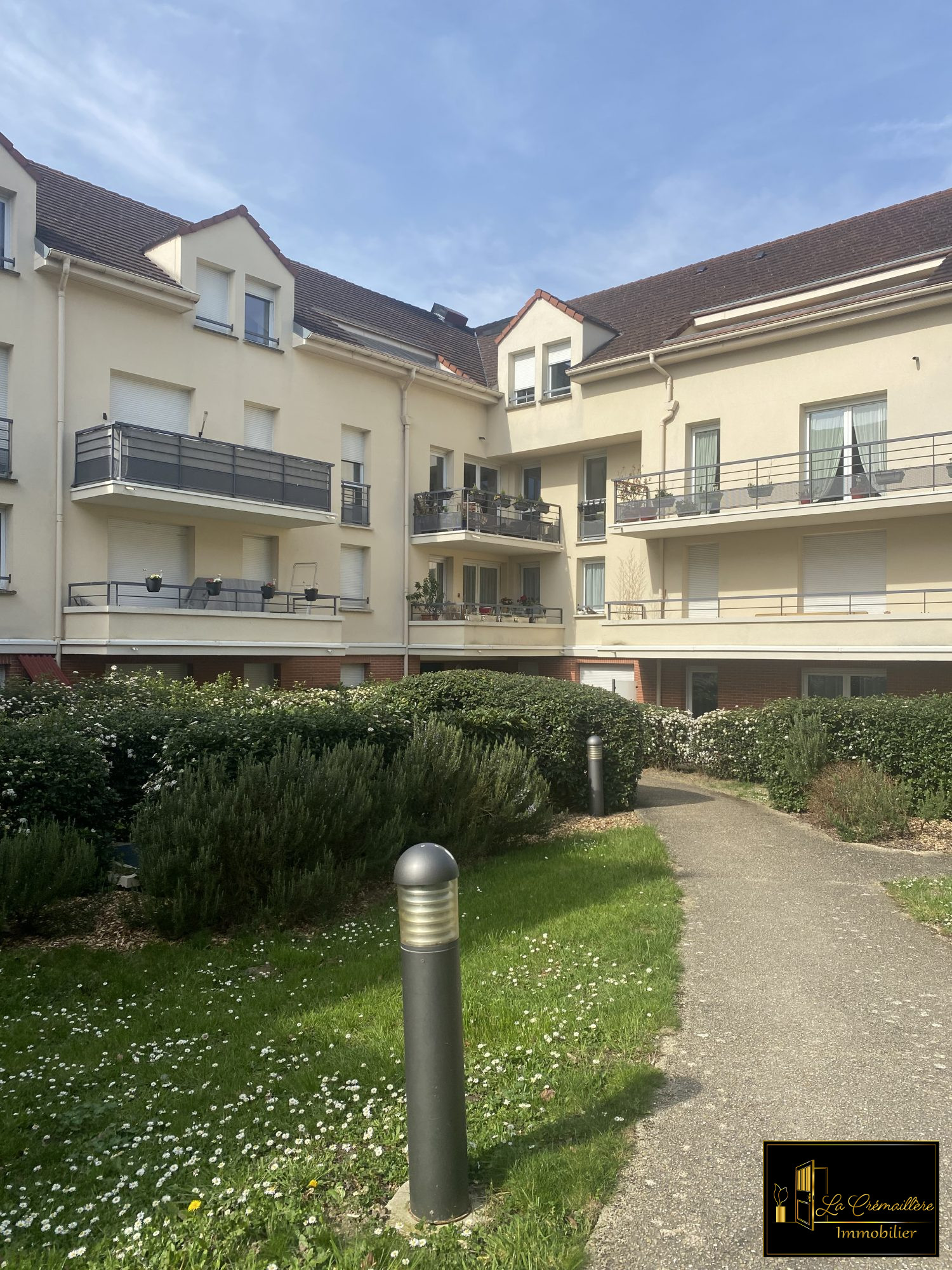 Appartement 3 pièces - 64m² - DOURDAN