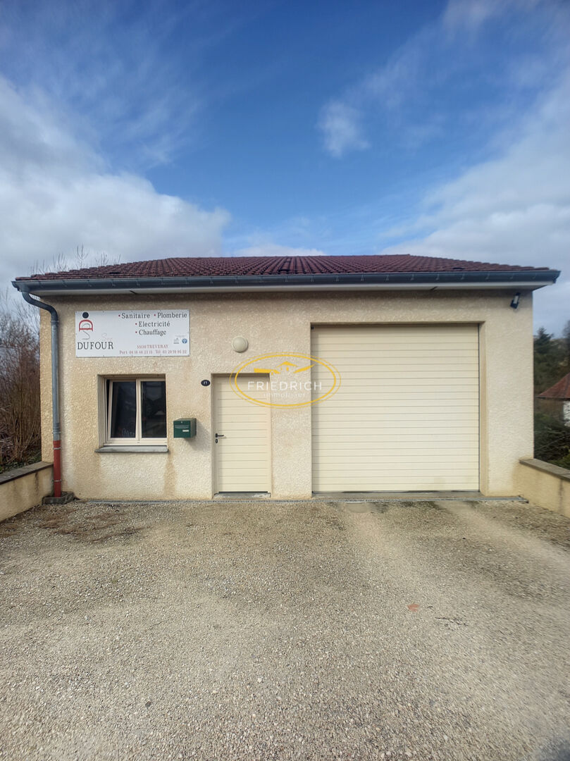 Local industriel  - 117m²