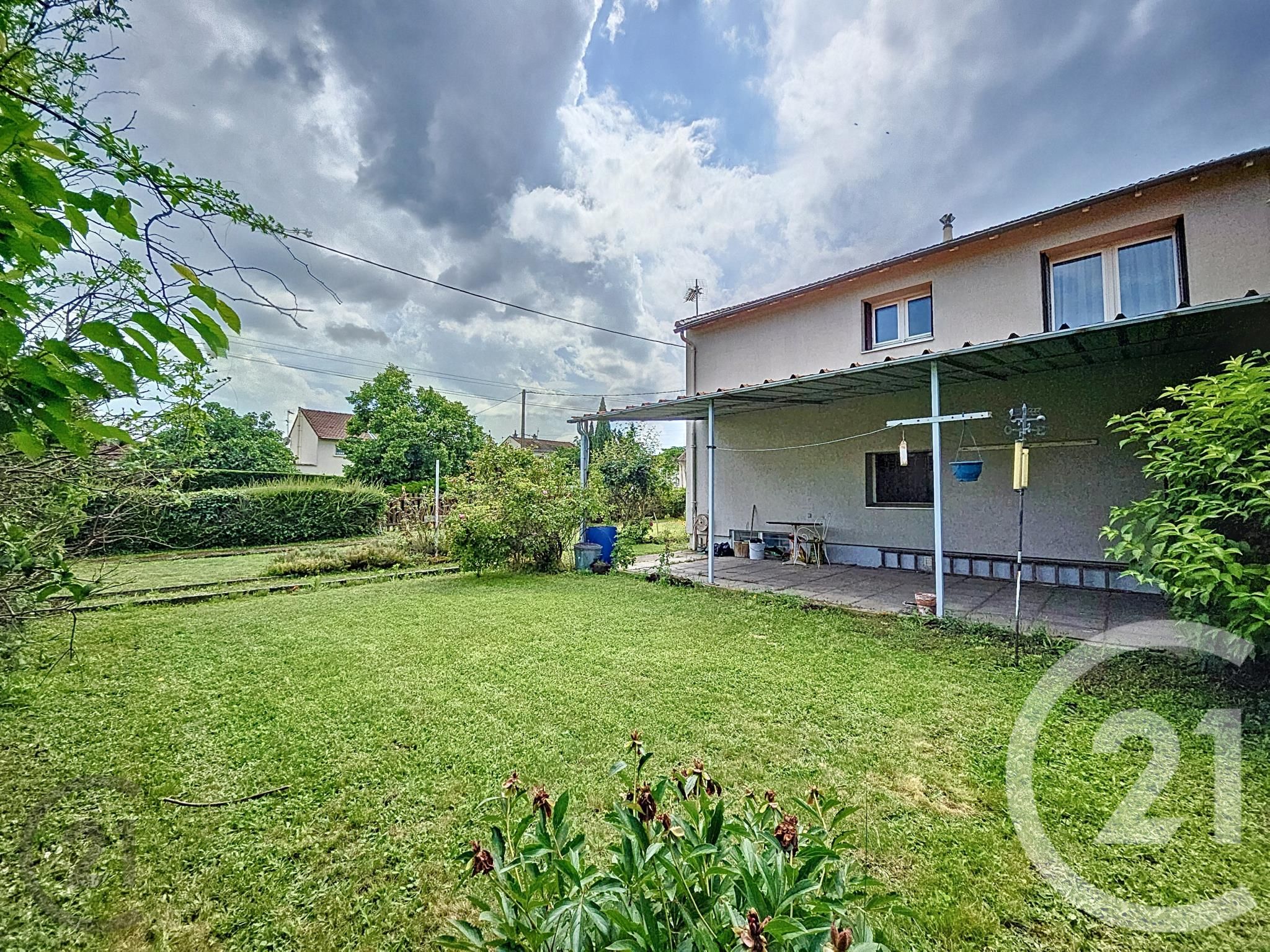 Maison 5 pièces - 73m² - RIOM