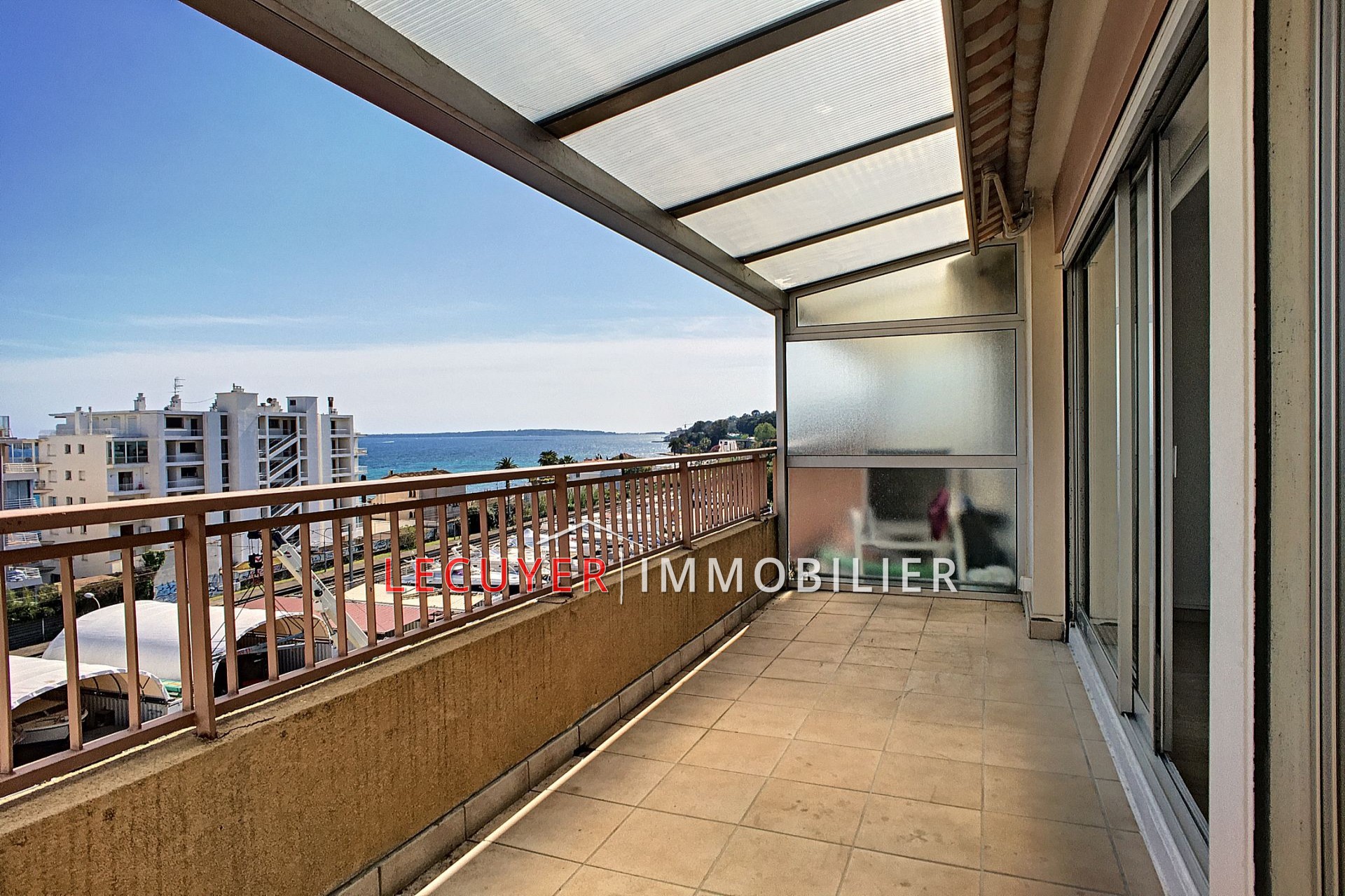 Appartement 4 pièces - 82m² - LE GOLFE JUAN