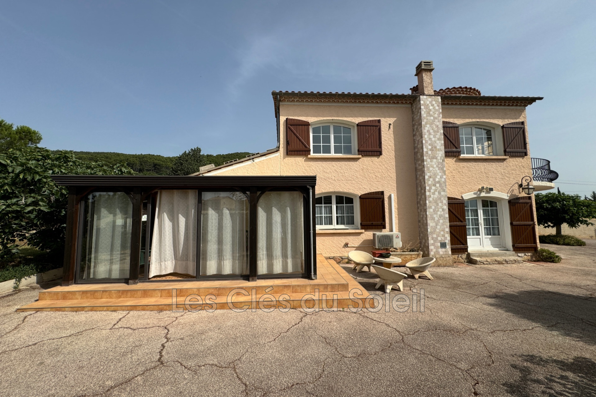 Maison 5 pièces - 180m² - LA FARLEDE