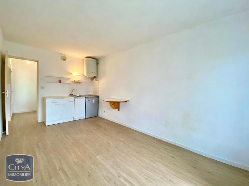 Appartement 1 pièce - 19m² - JOUE LES TOURS