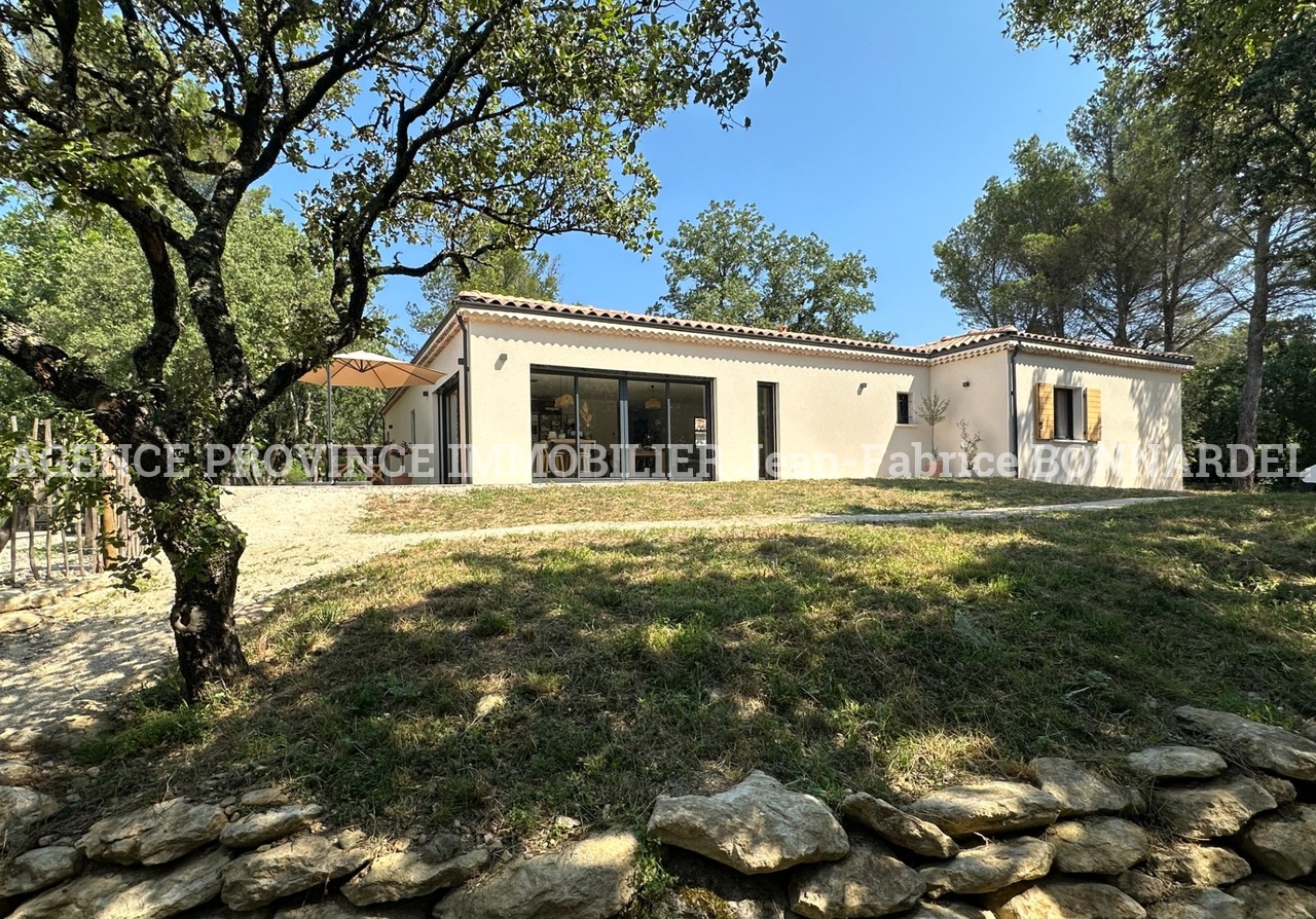 Maison 6 pièces - 158m² - GRIGNAN