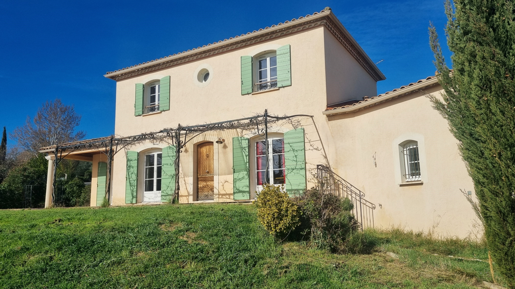 Maison 5 pièces - 140m² - ST MAMERT DU GARD