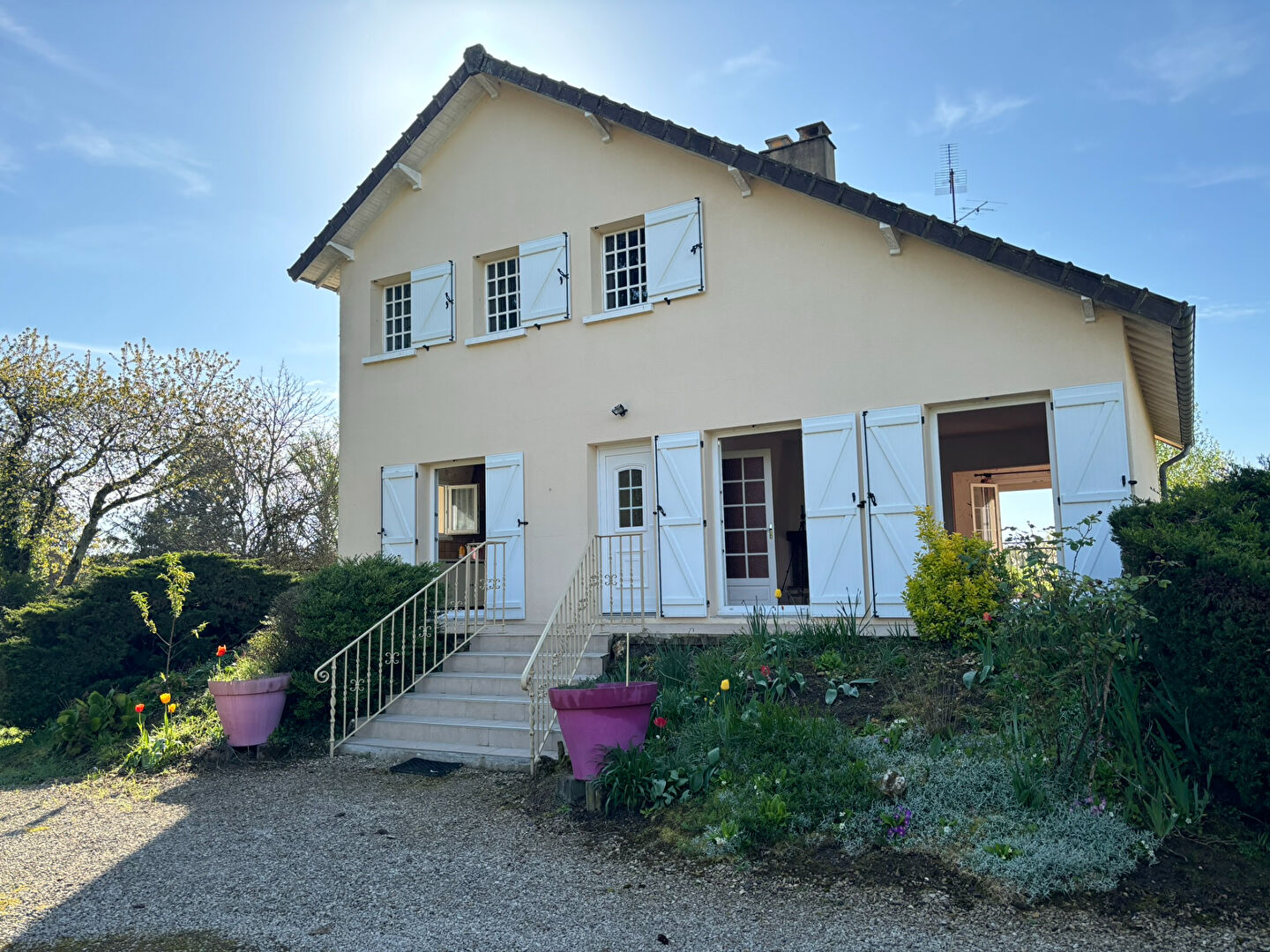 Maison 7 pièces - 126m² - ARCES DILO