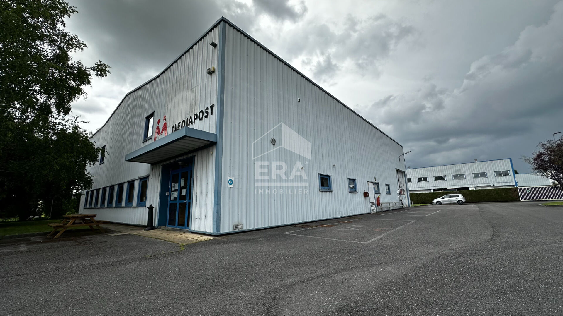 Local industriel  - 600m²