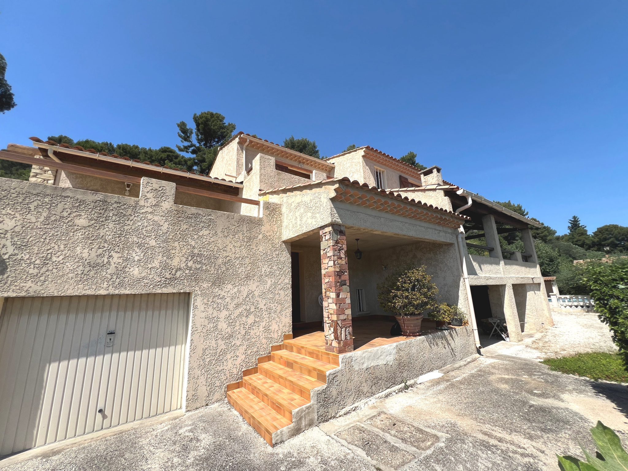 Maison 6 pièces - 160m² - LA VALETTE DU VAR